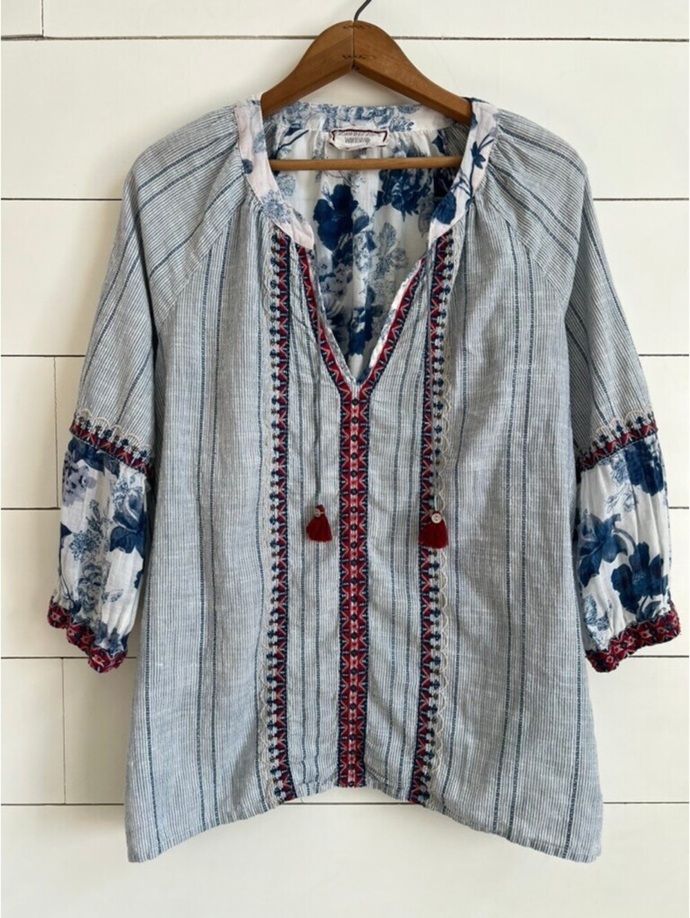 Johnny Was Workshop Boho Embroidered Floral Tunic Women's Size L Peasant Top
